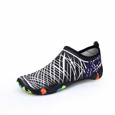 Fashion cool neutral shoes